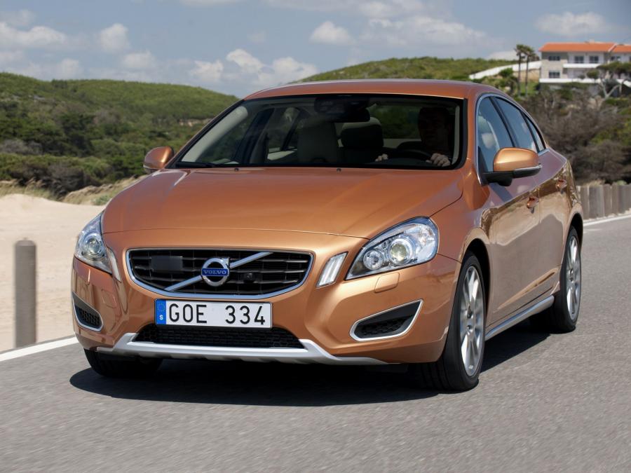  Volvo S60 D5 AWD 2010 года  (фото 2 из 5)